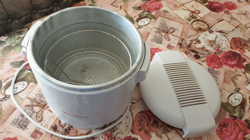 Fripteuza pentru prajit cartofi