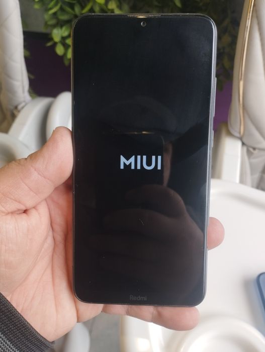 Продается телефон редми 8