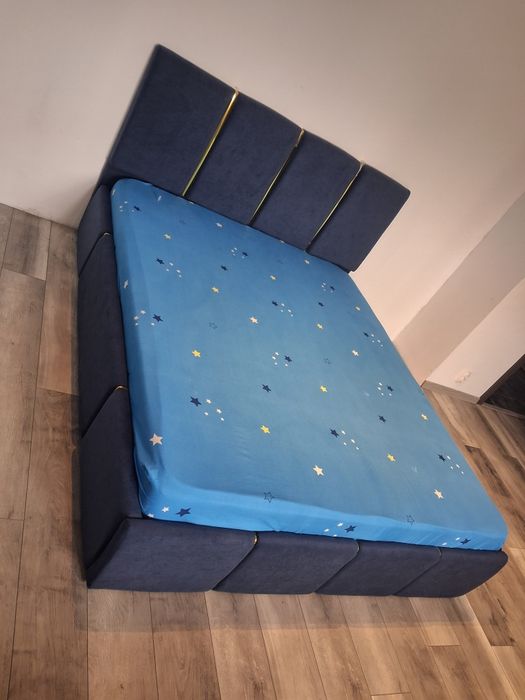 Pat matrimonial tapițat nou!