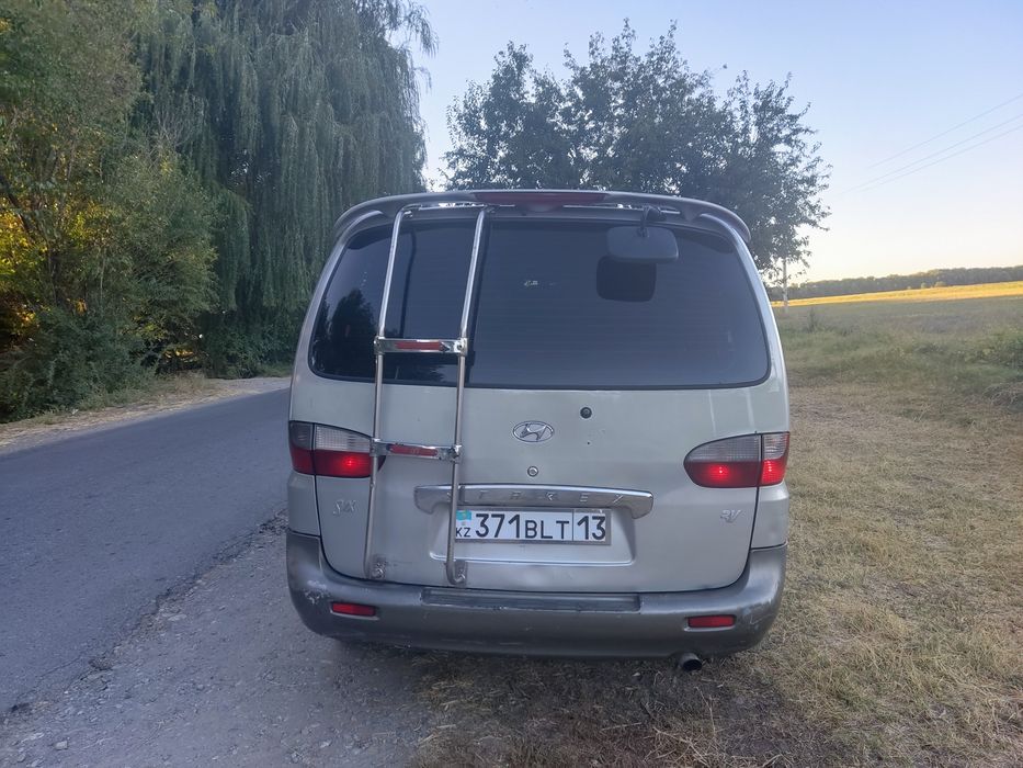 Hyundai Starex Г.2002 , 2.5 Turbo Сатылады