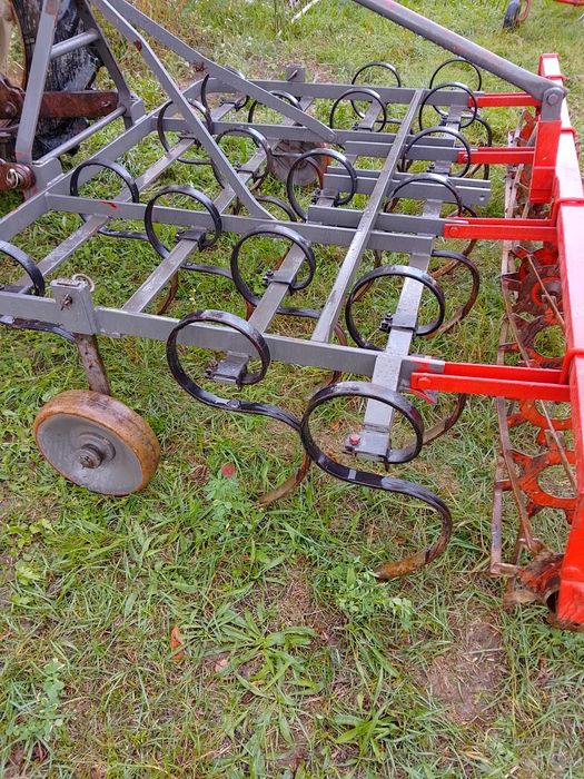 Combinator agricol cu tăvălug de la 2,2 m- 2,8 m