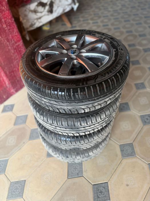 Шины с нисками  летние  14 размер