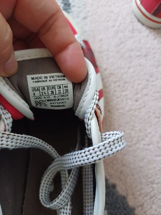 Pantofi Reebok mărimea 36