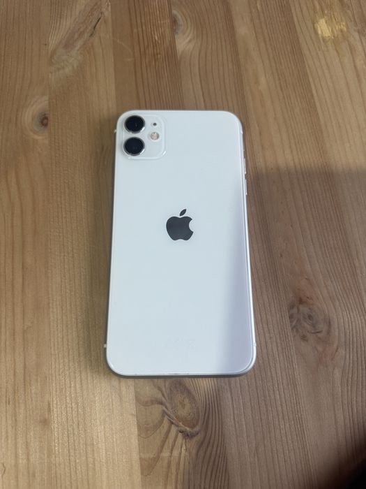 Vand iphone 11  128Gb White