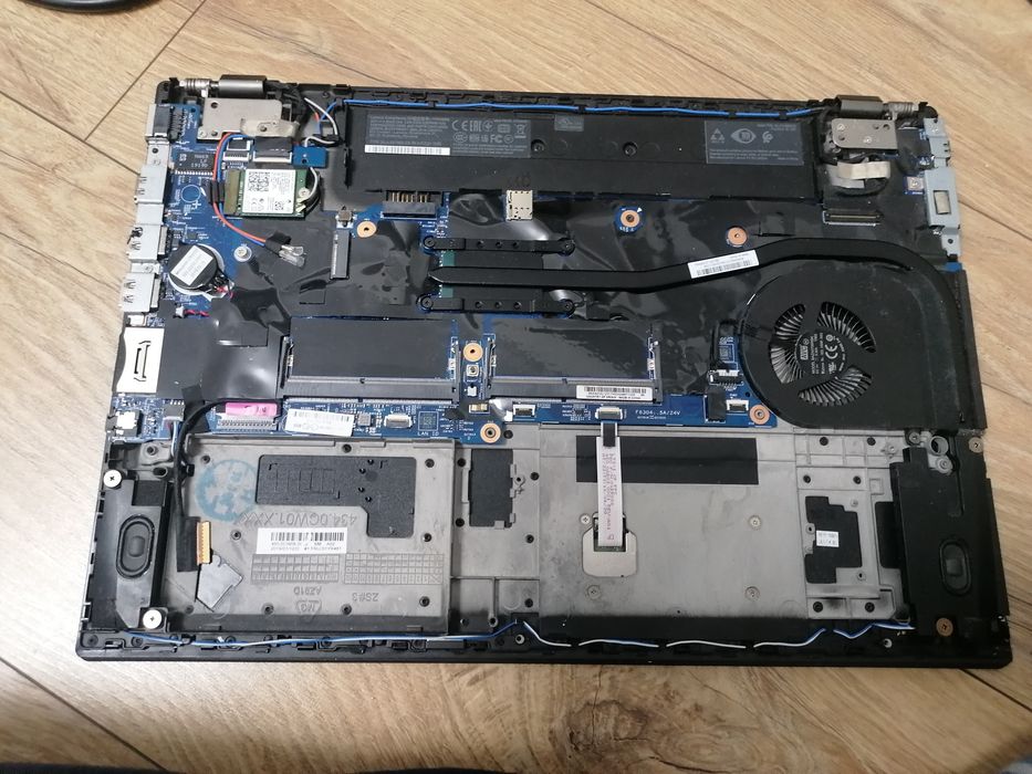 dezmenbrez laptopuri lenovo thinkpad x240  t470  t15 t490 t590