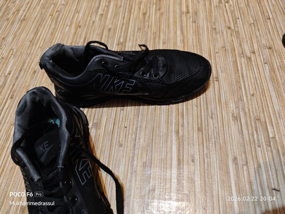 Продам туфли,кроссовки