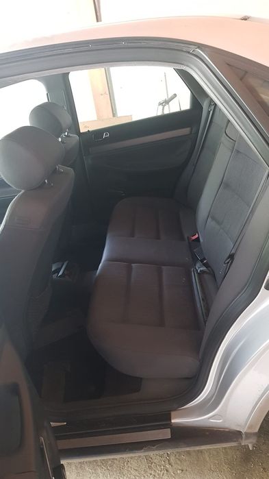 Vând Audi A4 b5 din 2001 AVARIAT