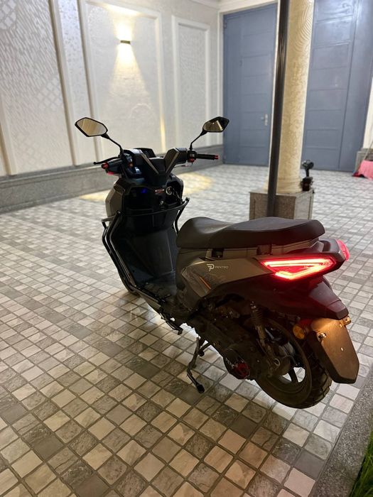 V max. Bir qul haydalgan