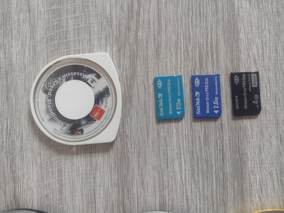 ЛОТ 5 броя Sony PSP 3004 2004 E1004 Е1003