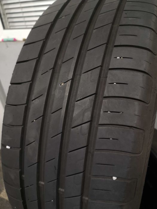 2бр 225/55/17 GOODYEAR 6,8мм грайфер дот:20 Предлагаме монтаж--