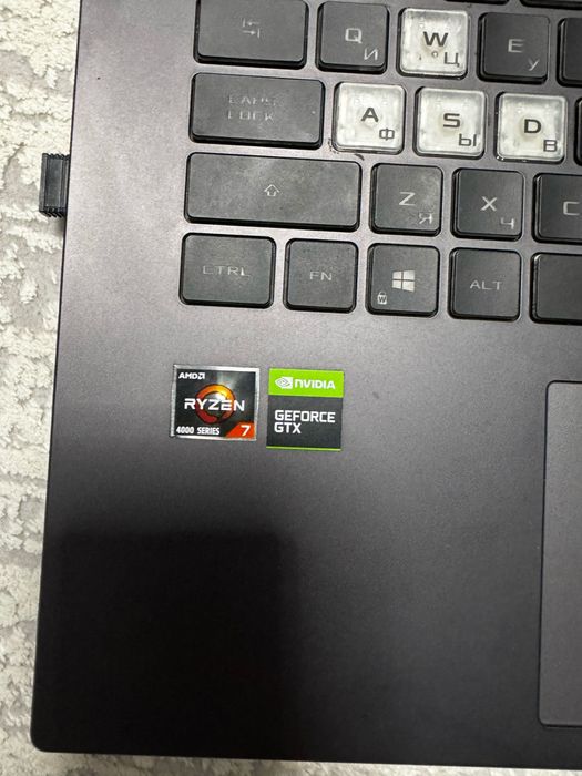 ноутбук asus rog strix g