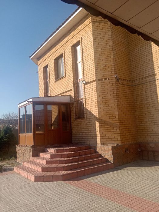 Продаётся красивый светлый коттедж