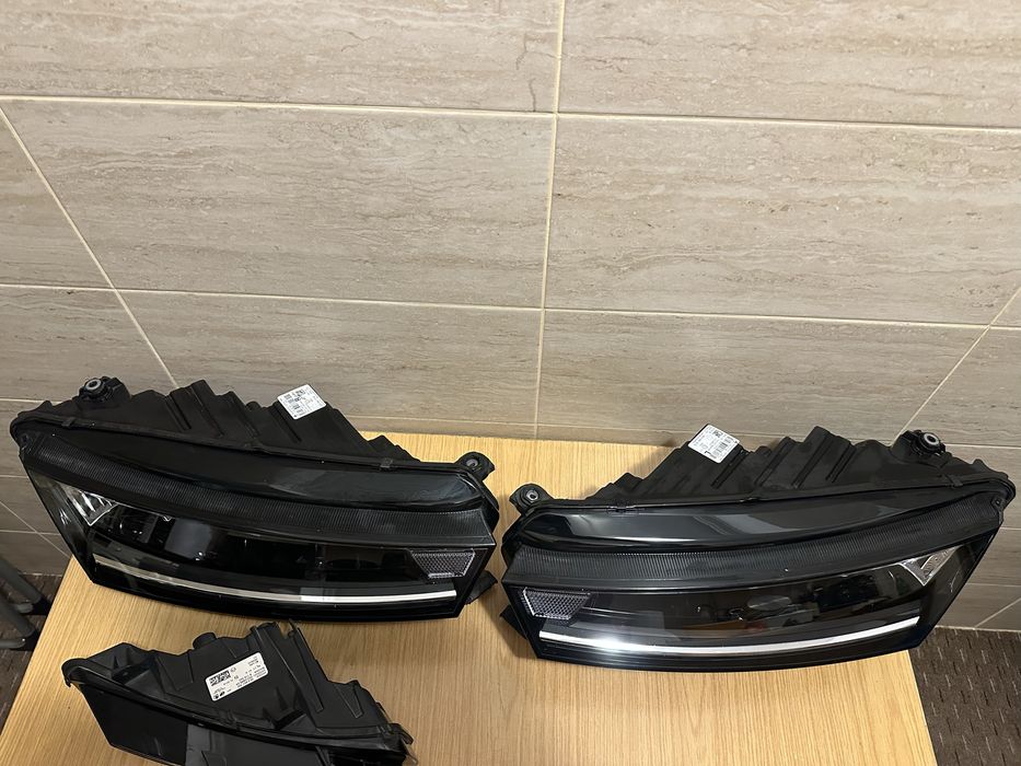 Faruri octavia 4 led ,