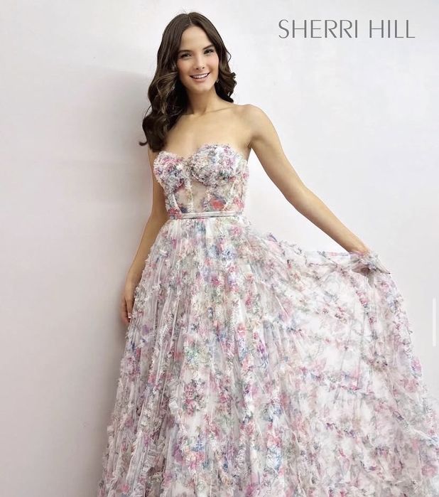 Длинное платье на выпускной брендa Sherri Hill