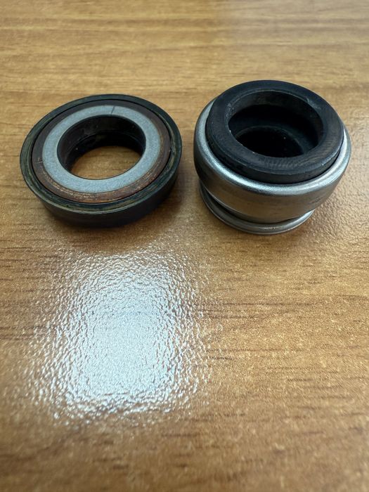 Торцевой уплотнитель насоса