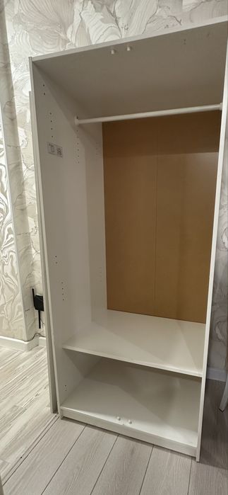 IKEA KLEPPSTAD — плательный шкаф, 2 двери