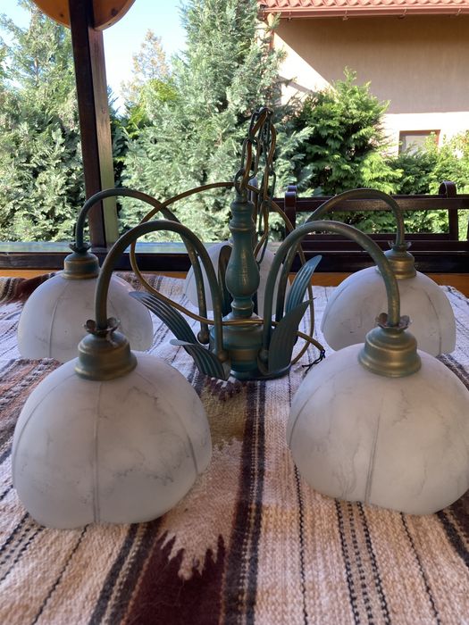 Candelabru frumos ,