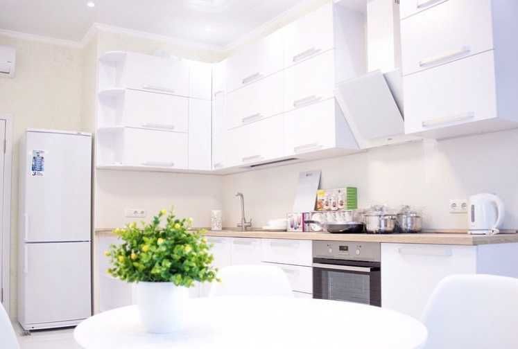 Дава се под наем Тристаен апартамент в Пловдив, Централна гара - 82 кв.м за 306 € - Снимка #3