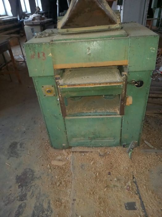 Столярные станки и бункер