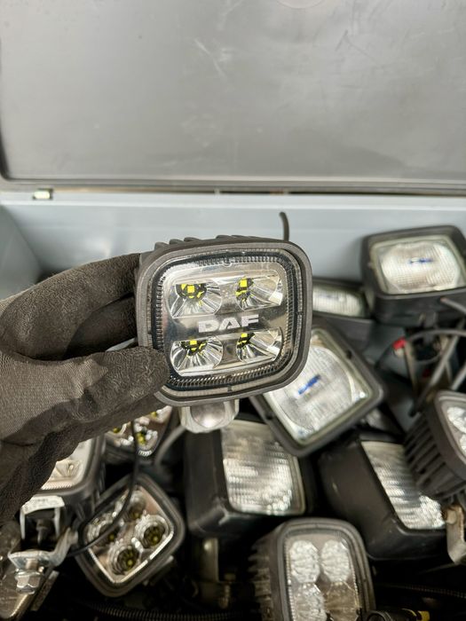 Лед диодни халогени/Лед лампи