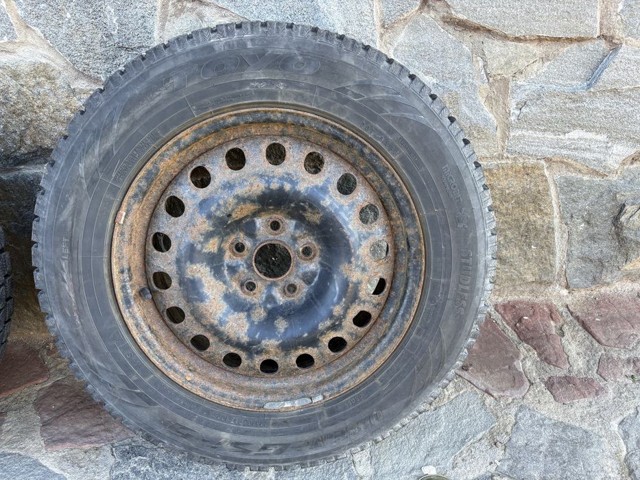 225/65/17 зимни гуми 8мм грайфер