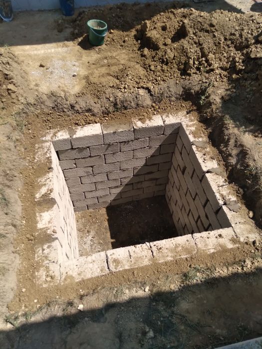 Копаем септик, бассейн,траншеи. Ломаем