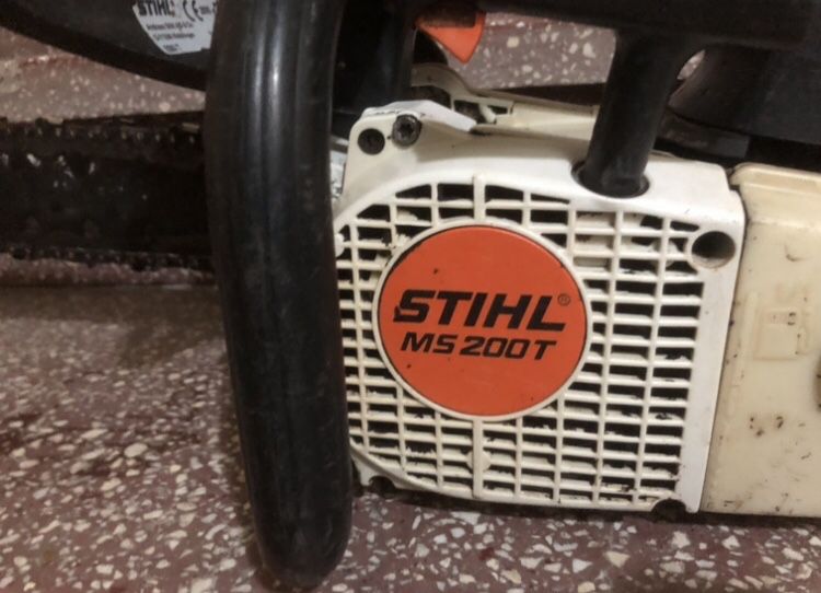 Drujba de o mana Stihl Ms 200T  in stare foarte buna