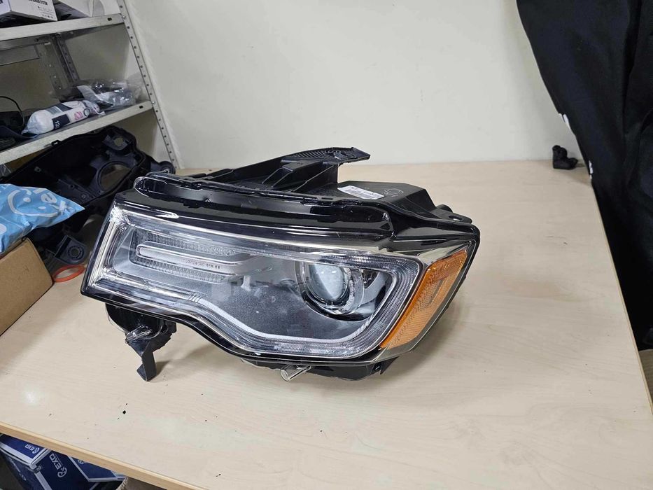 Ляв фар Cherokee USA XENON lqv far cheroki чероки