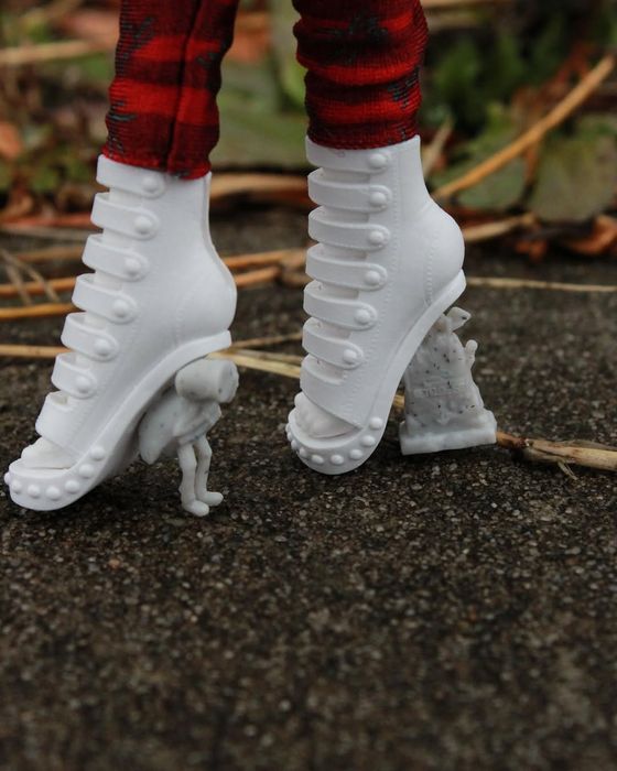 Битлджус и Лидия monster high