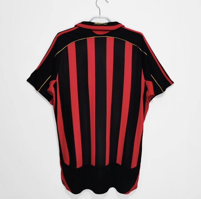 Tricou retro fotbal AC Milan 2006/2007 (MĂRIMEA M) – Bwin, Nou