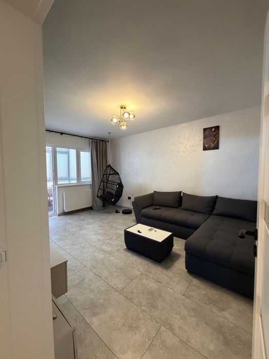 Apartament 2 camere de închiriat – Malu Roșu, Aleea Școli  Se oferă spre închiriere apartament cu 2 camere, 55 mp cu balcon inclus.