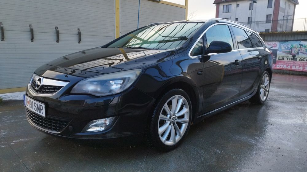 Astra J Sport Tourer OPC Line cu GPL