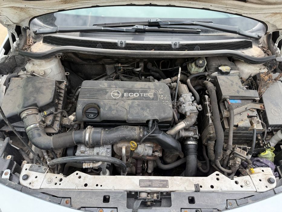 Opel Astra J Sports Tourer 1.7 CDTI 125 CP – Fără acte – Pentru dezmembrări