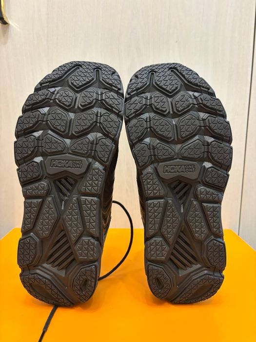 Кроссовки спортивные Hoka