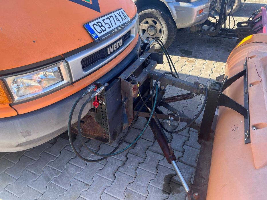 Товарен автомобил Iveco Daily