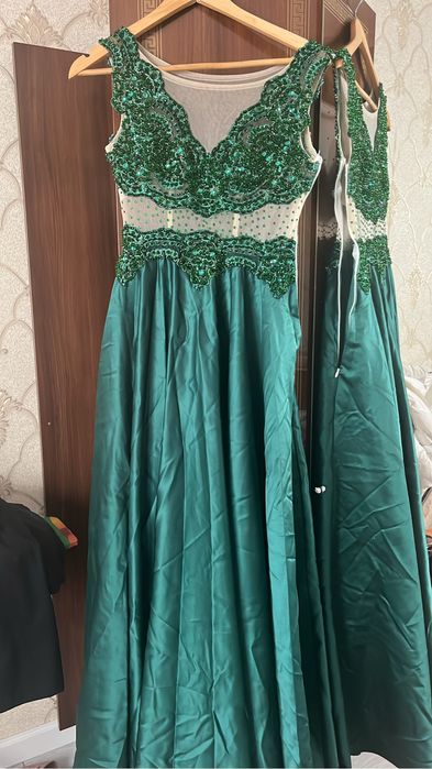 Платье за 5000тг отдам