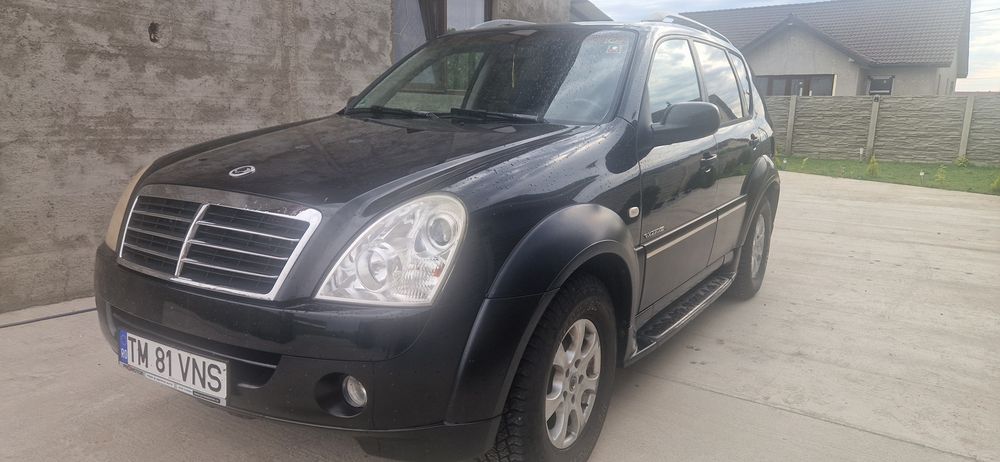 Vand Rexton fără schimburi sau variante