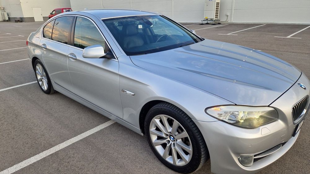BMW 530 XD ПЕРФЕКТЕН автомобил!