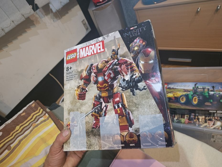 Продавам доста комплекти Lego