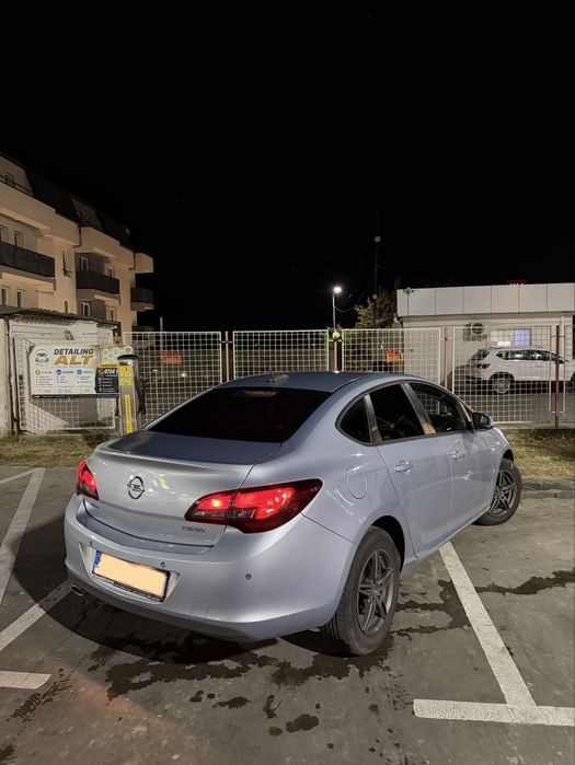 OPEL Astra 2017 — imagine 4