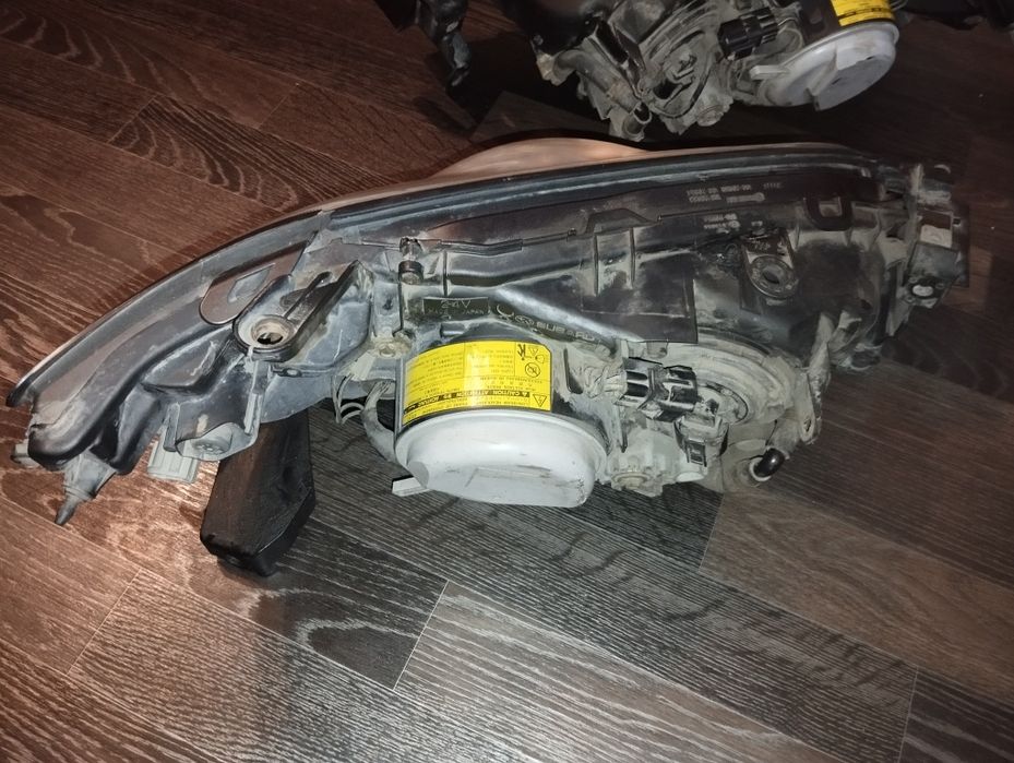 Фары Субару Аутбэк 2007