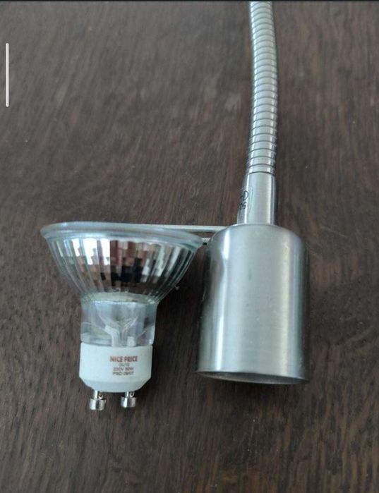 Lampa de veghe pentru citit