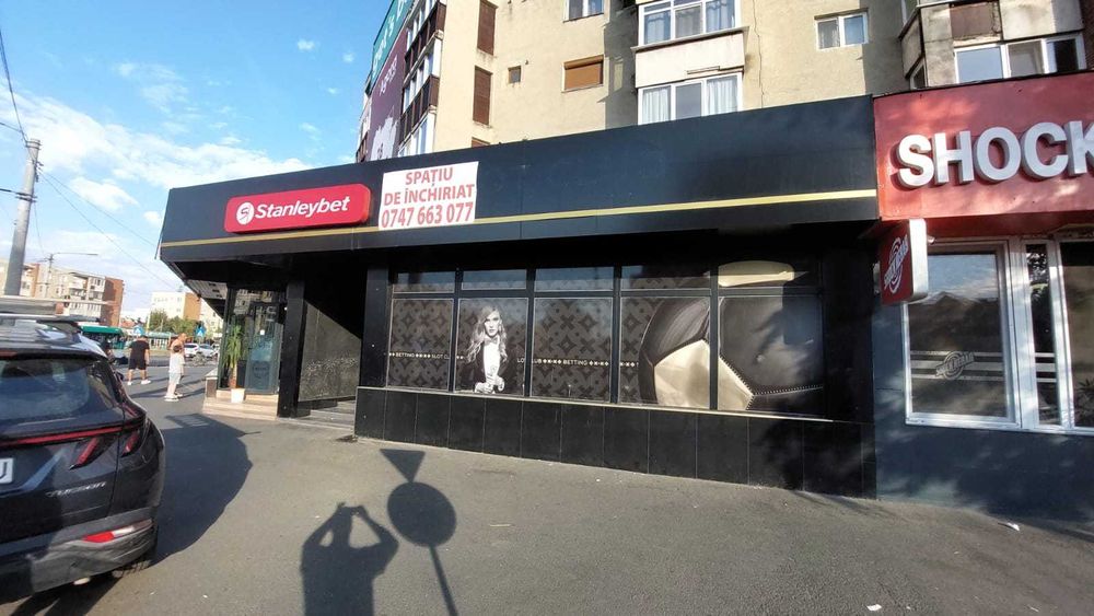 De inchiriat spatiu comercial 120 mp util vad UTA Aurel Vlaicu Arad