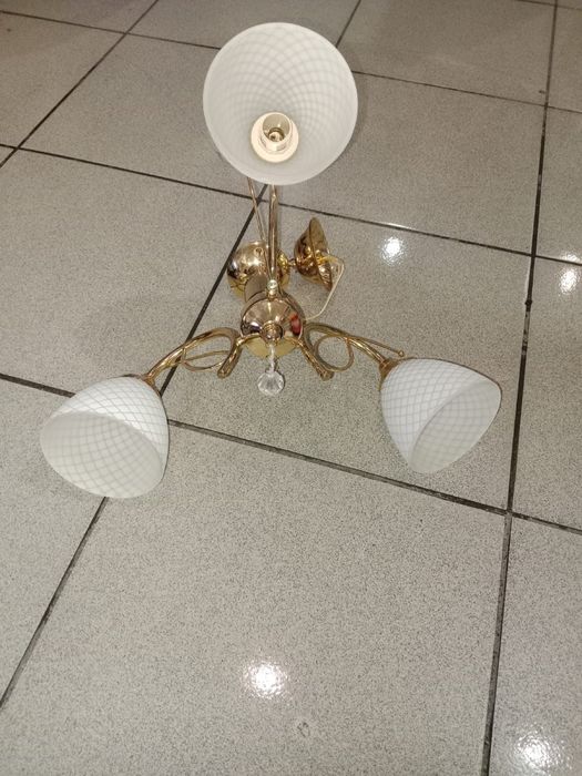 Продам светильник-люстру