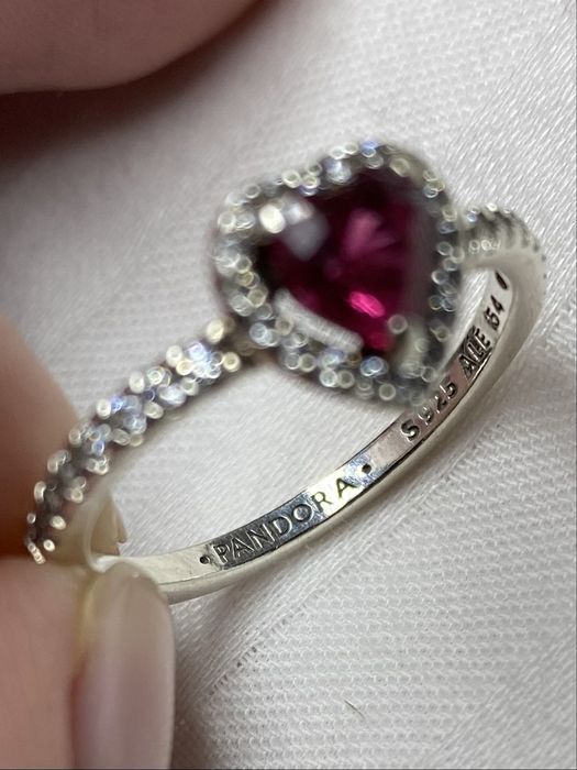 Pandora Пръстен Семейна топлина 54p.