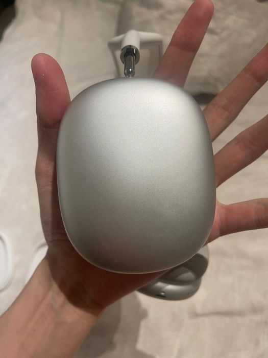 Air pods max 1 поколения