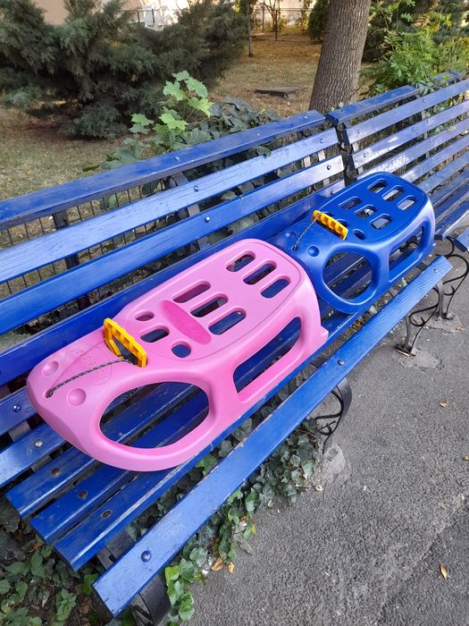 Vînd sanie solidă*