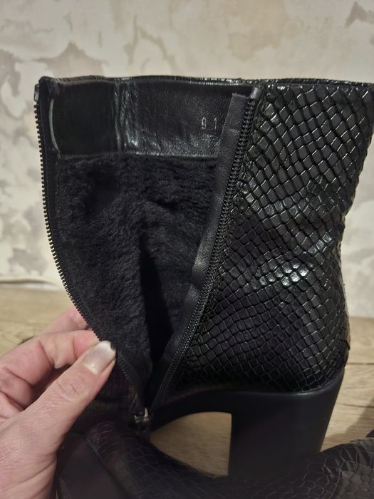 Боти естествена кожа