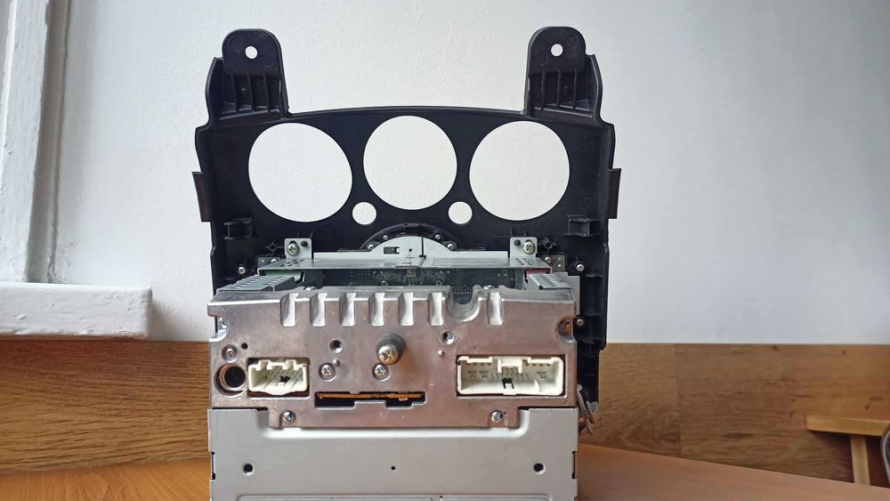 Оригинално радио / CD плейър Mazda 2 (2008)