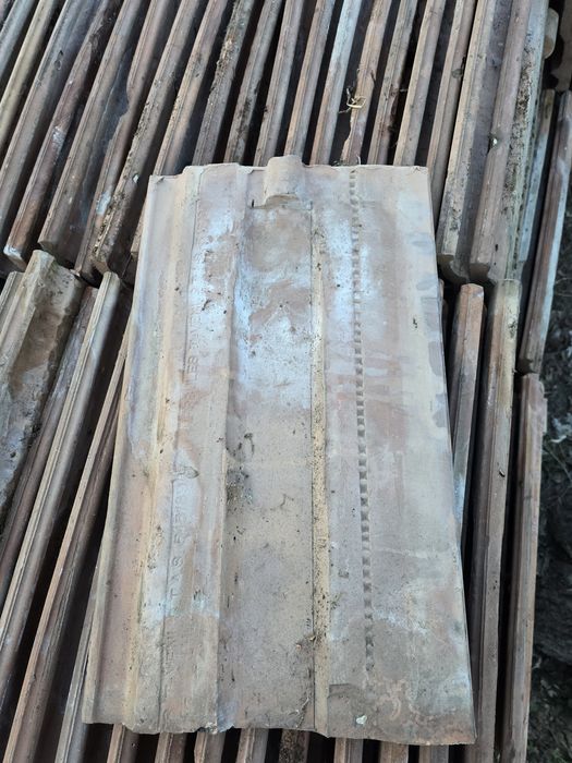 Țigla depe un Acoperiș intreg